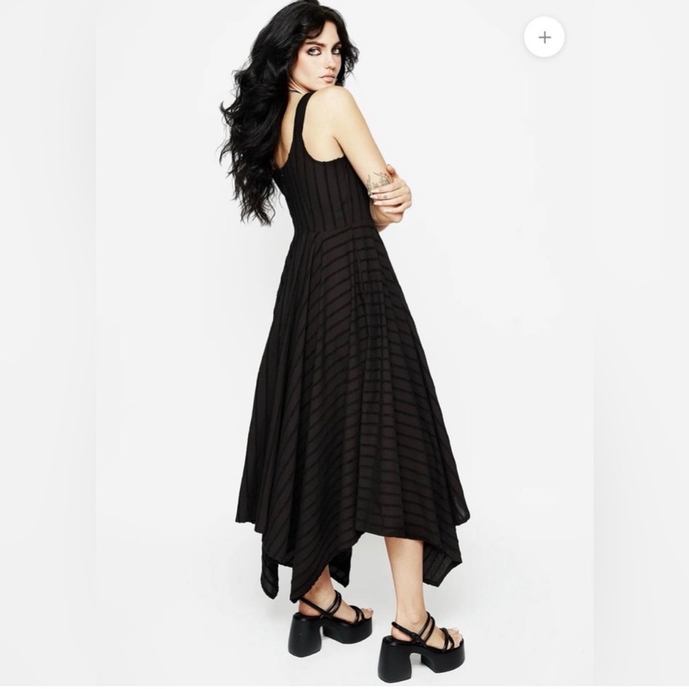 NWT Disturbia Blythe Handkerchief Hem Midaxi Dress - Picture 3 of 7